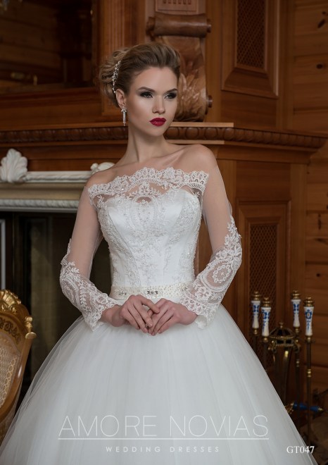 https://amore-novias.com/images/stories/virtuemart/product/GT047       (2).jpg